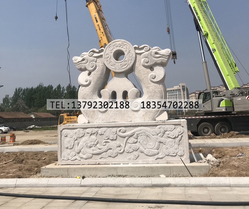 安徽宿州萧县火车站广场大型双龙雕刻安装完工(图4)
