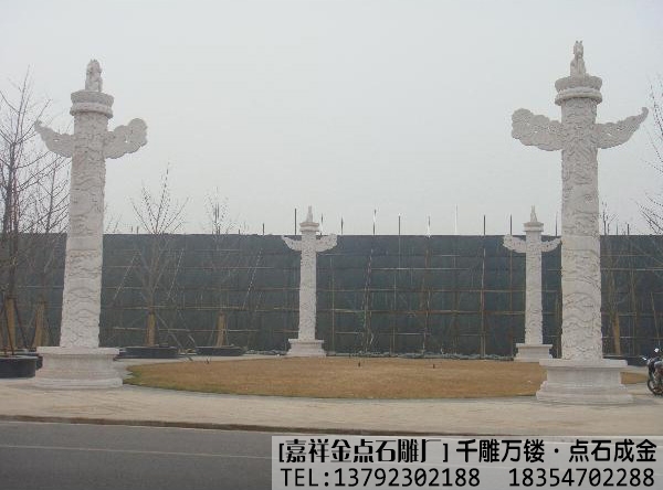 石牌坊厂家为你介绍石雕华表的效果(图1)