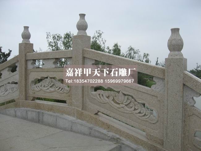 石雕栏杆--石材湿贴的安装操作方法及防护(图1) 石雕栏杆--石材湿贴的安装操作方法及防护(图1)